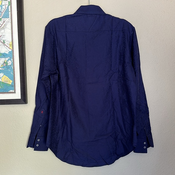 Luxurious Robert Graham Button-Down with Chic Embroidery Size Medium Men’s - Picture 5 of 7